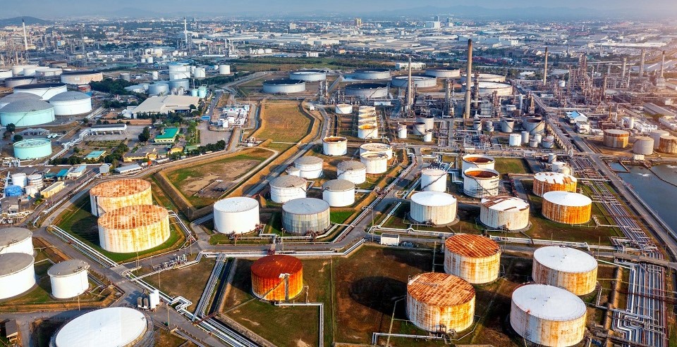 Best Platforms for Chemical Industry Networking and Leads: Long & Short Composition on Business TradeUp